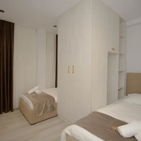 Апартаменты Lux Holidays 102